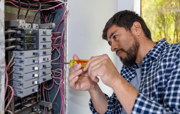 Best Local Electrician Companies  in Bowling Green, VA